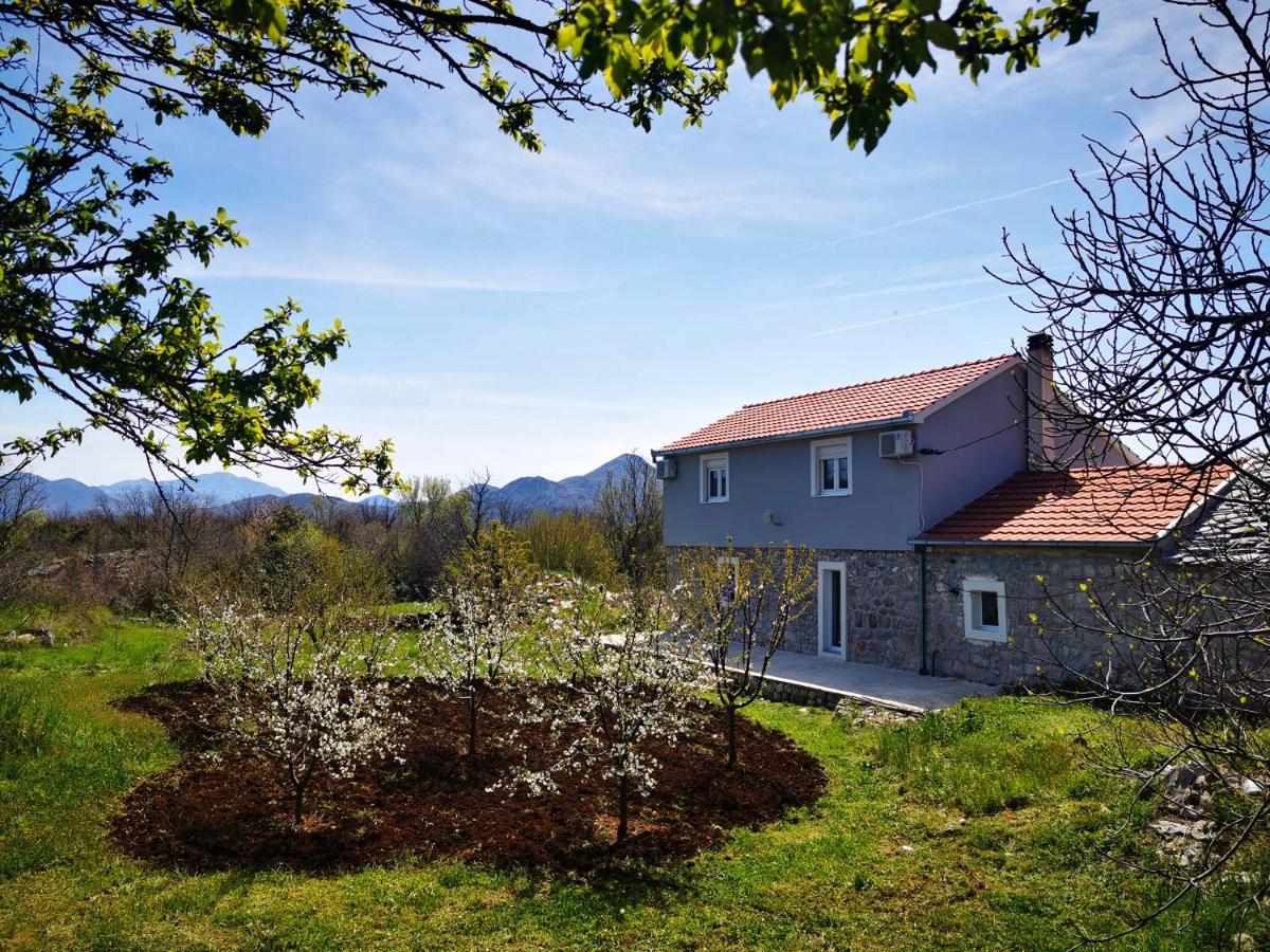 Apartmani Matej Trebinje Exterior photo